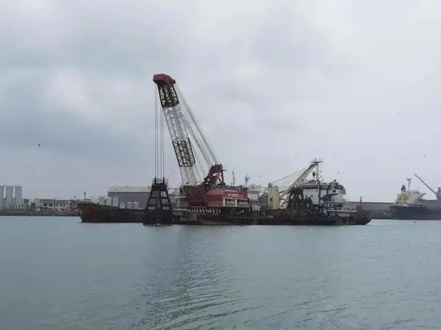 加纳塔克拉底港口项目开工